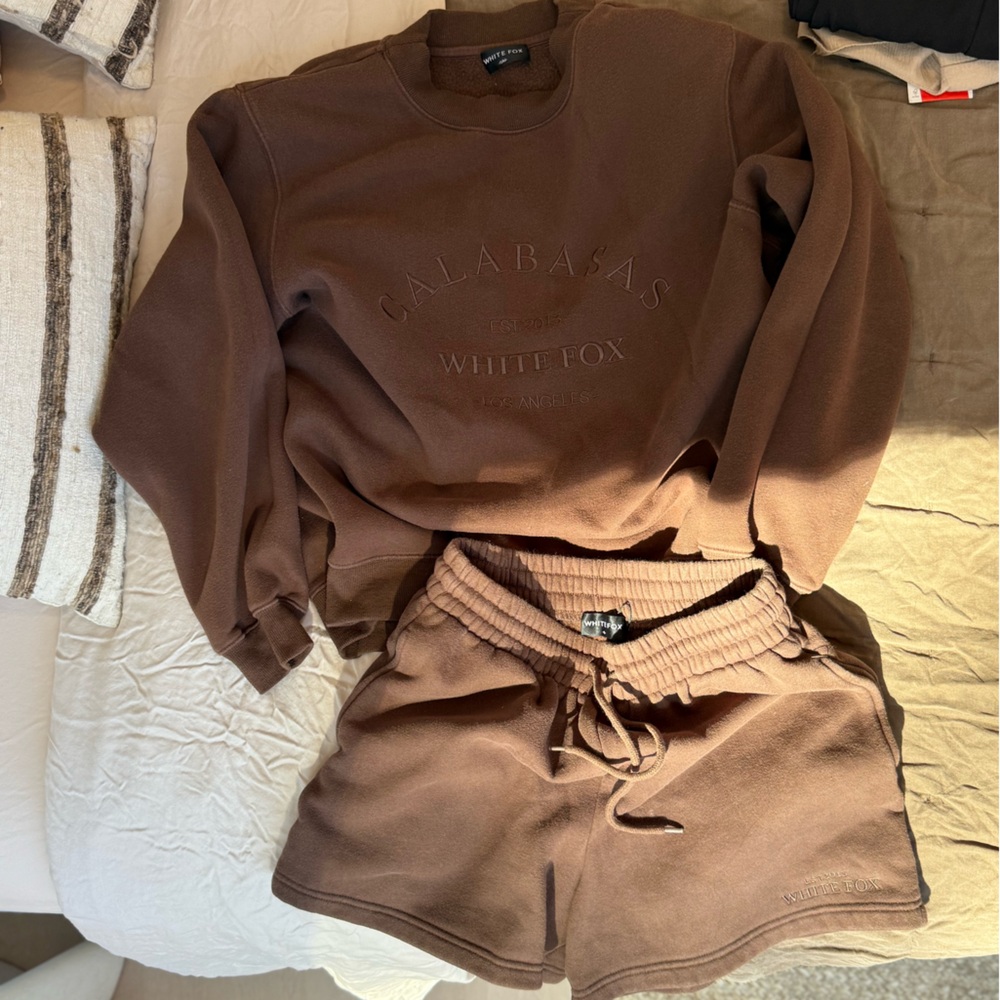 White fox sweatshirt + shorts set